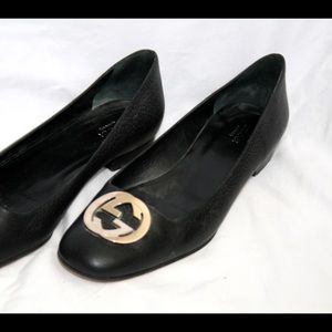 Gucci flats